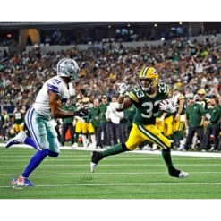Aaron Jones Green Bay Packers Unsigned Running For Touchdown Photograph